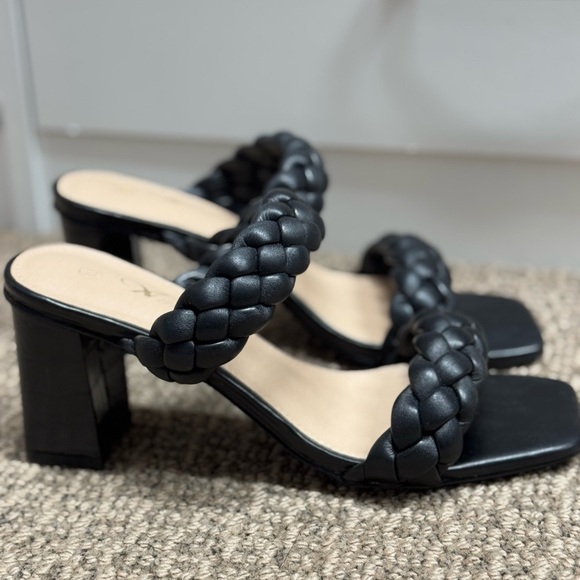 Braided Black Sandals - Picture 2 of 5